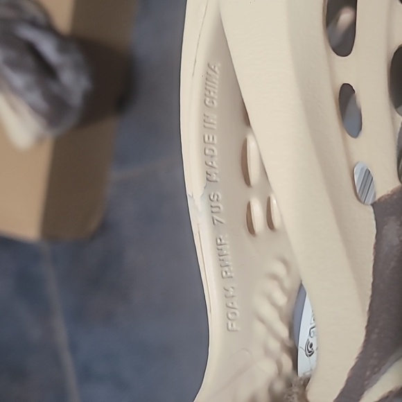 NIB Adidas Yeezy Foam Runners Cream Clay Size 7 Mens/8 - 8.5 Womens -  afp-fysiotherapie.nl